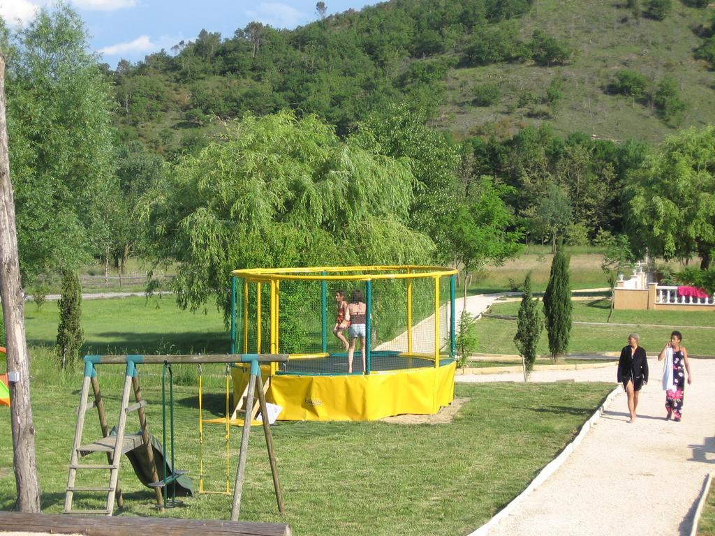 Ardeche - Gites Objectif Evasion Montréal Extérieur photo